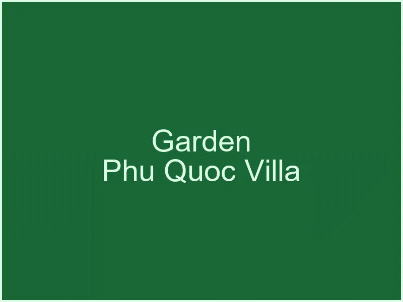 Sân thượng Luxury Pool Villa với bàn ăn và khu BBQ